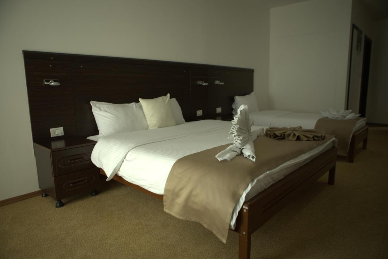 Arabella Hotel Kicevo Экстерьер фото