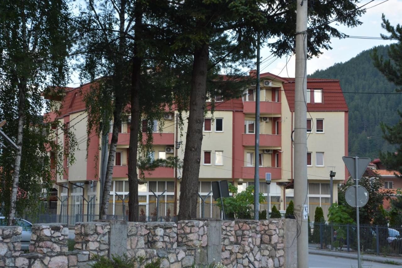 Arabella Hotel Kicevo Экстерьер фото