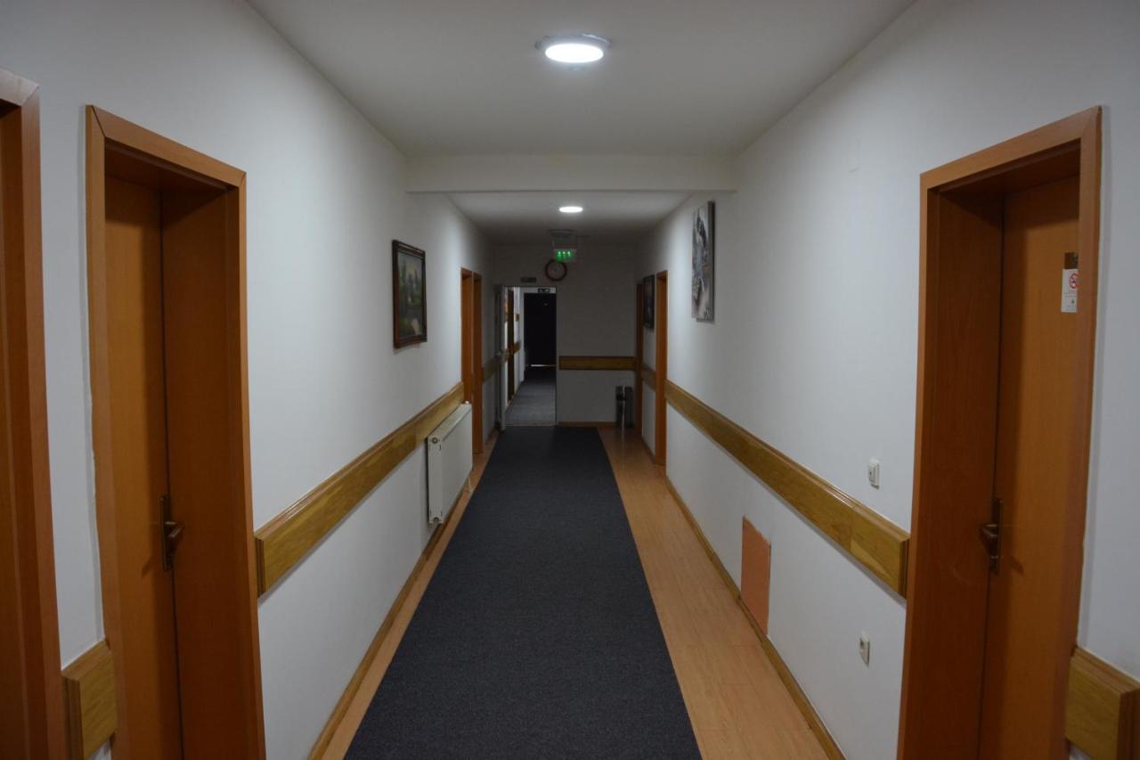 Arabella Hotel Kicevo Экстерьер фото