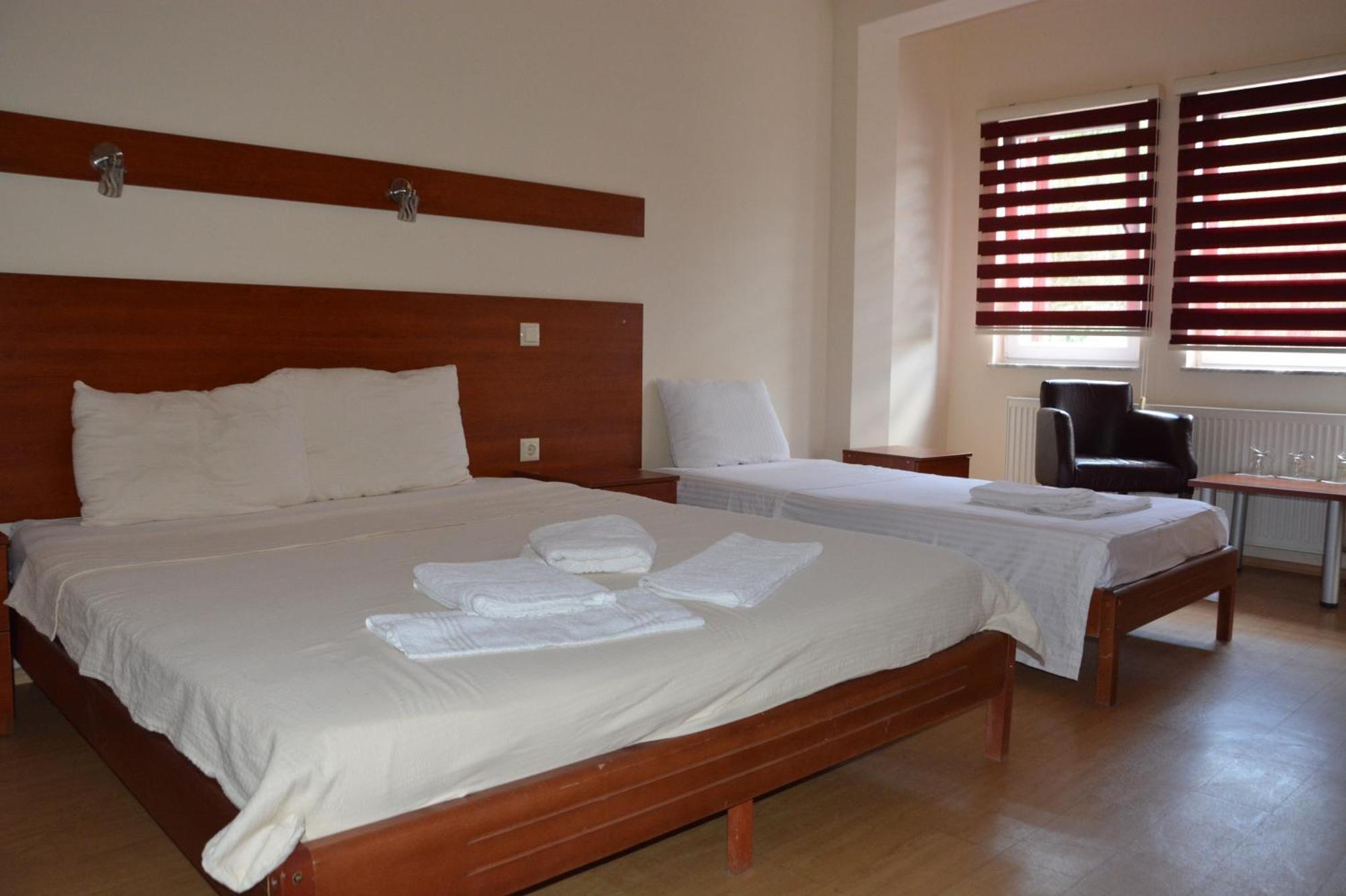 Arabella Hotel Kicevo Экстерьер фото