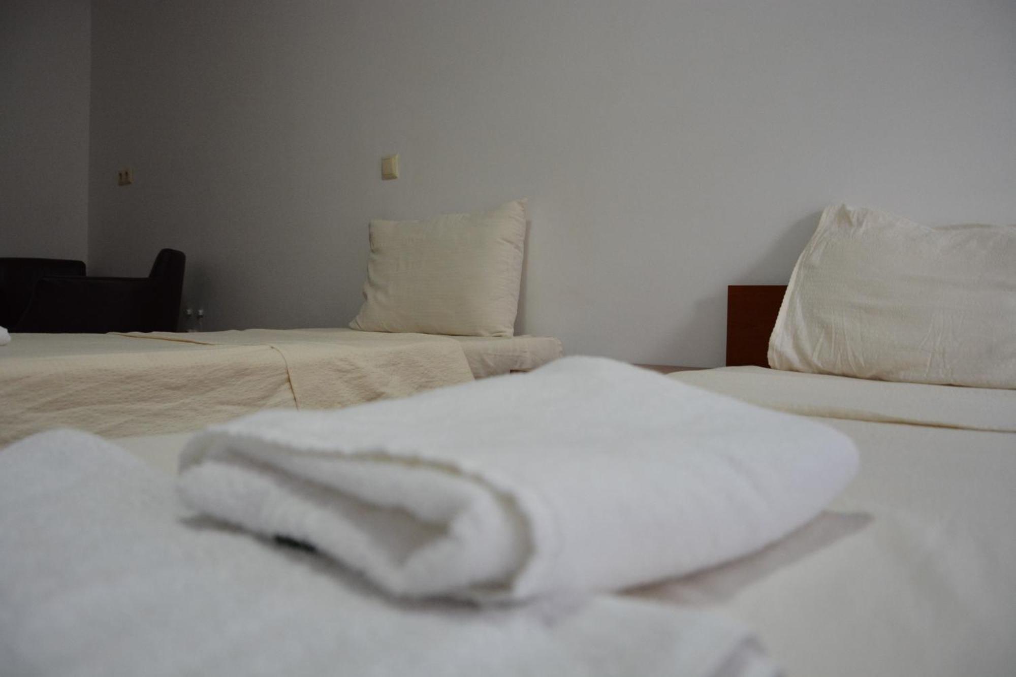 Arabella Hotel Kicevo Экстерьер фото