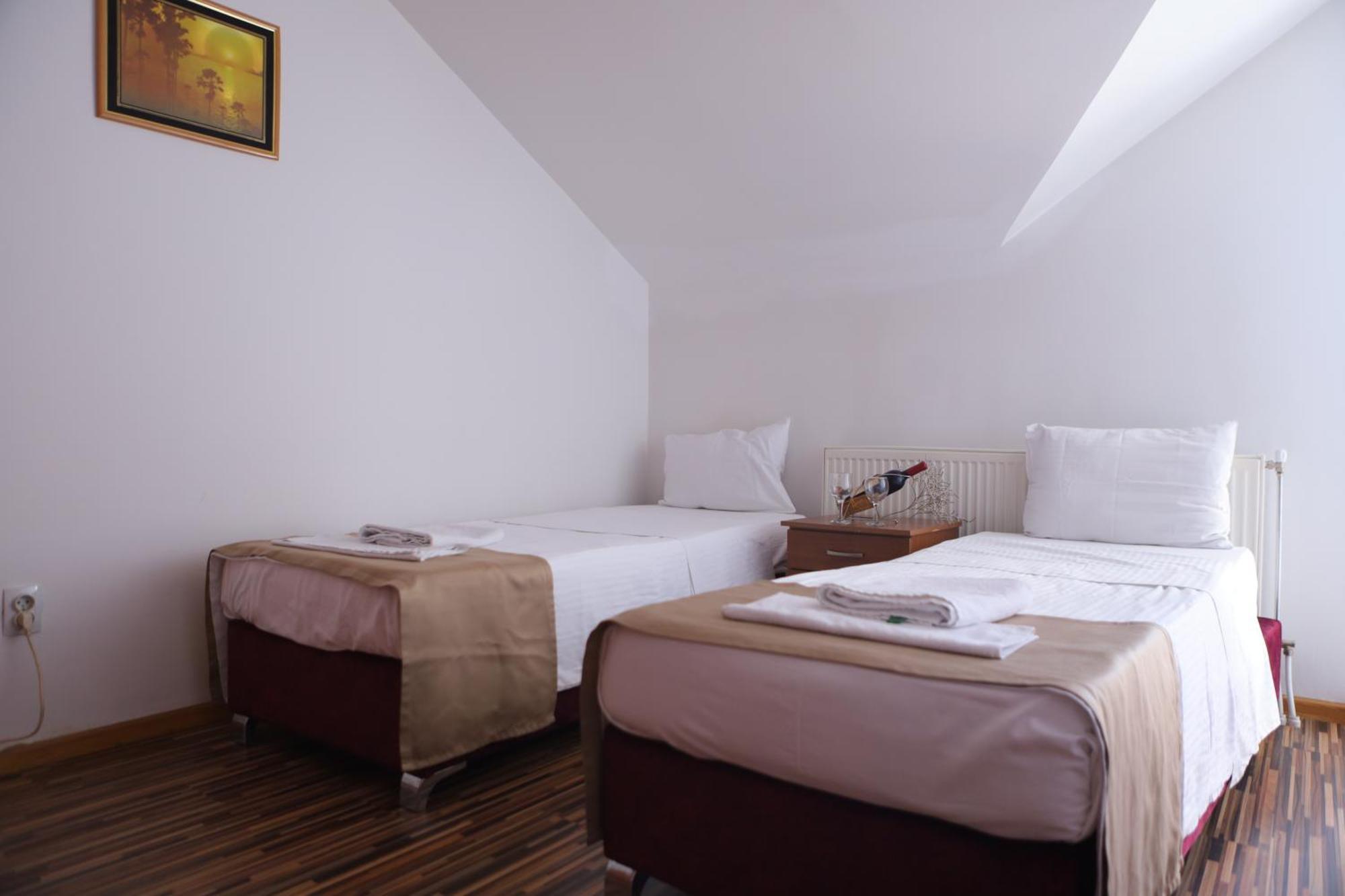Arabella Hotel Kicevo Экстерьер фото