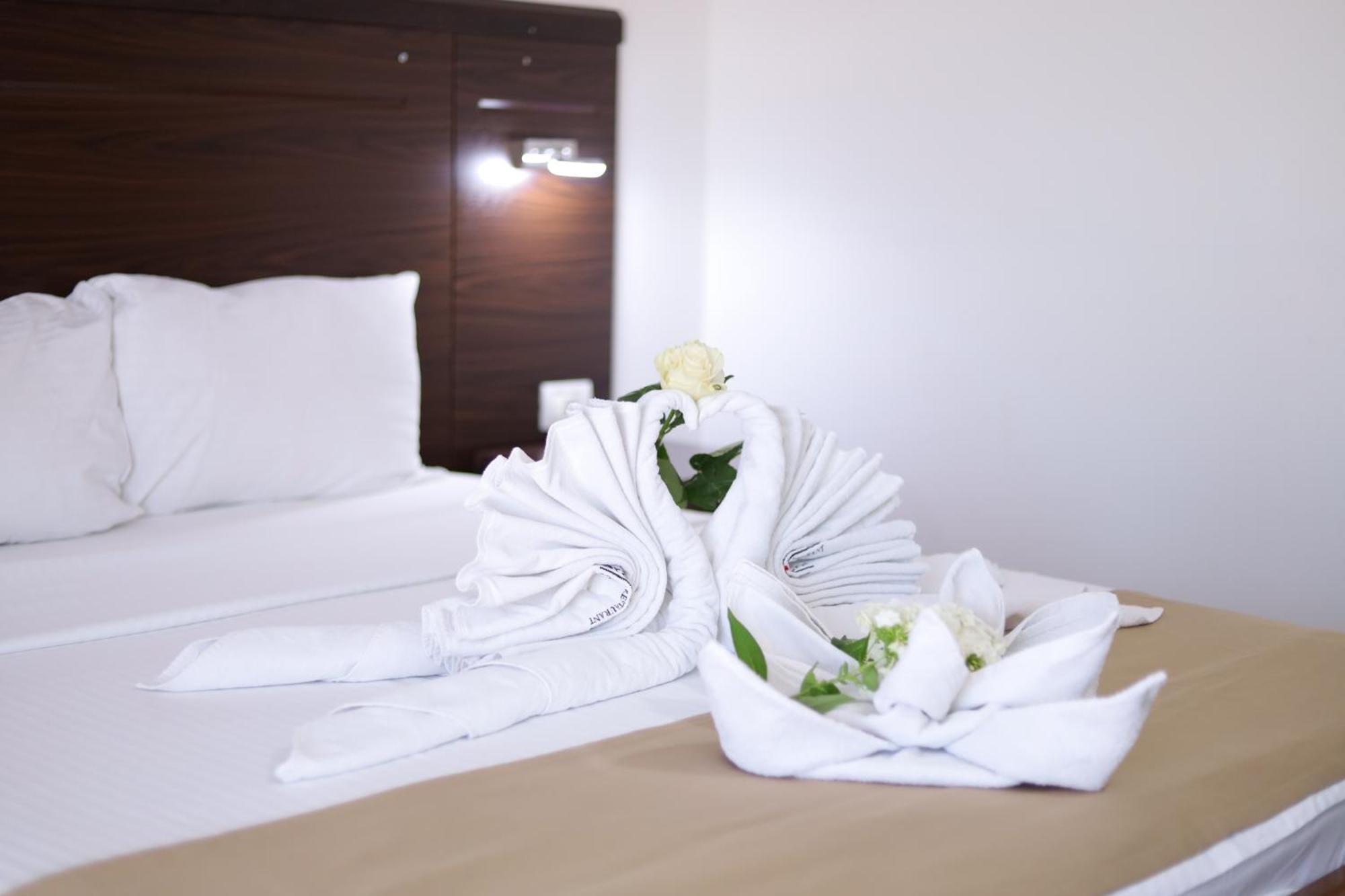 Arabella Hotel Kicevo Экстерьер фото